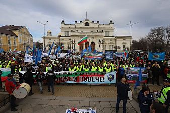 МВР в протестна готовност?